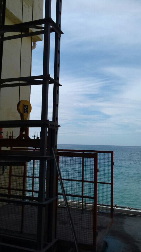 Консольный подъемник, 800 кг, Крым